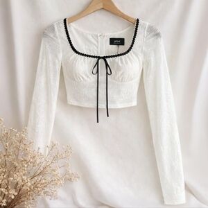 NWT Privy White Crop Top Small Lace Tie Front Cottagecore Long Sleeve Boho